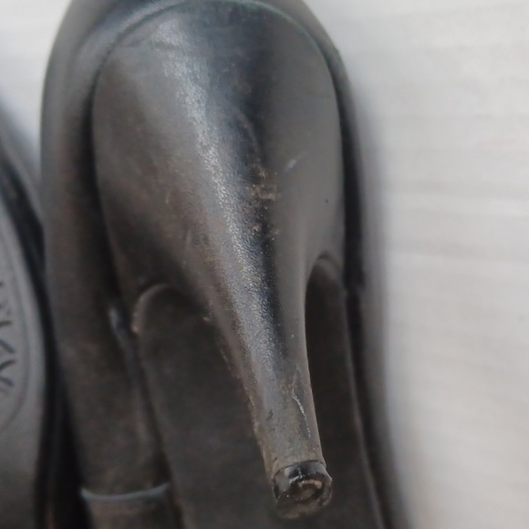 4/$30 Black Vintage Heels - Size 8.5 M - Picture 9 of 12